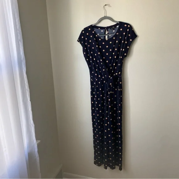 Banana Republic navy and cream polka dot PRINT TIE-FRONT CROPPED JUMPSUIT‎ - Picture 2 of 6